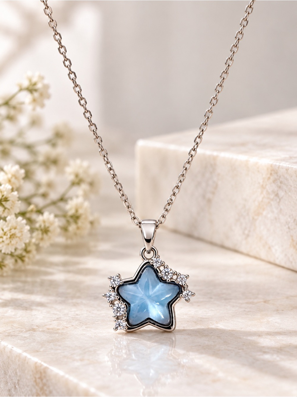 Blue Star Pendant Necklace Silver Tone Sparkling Rhinestone Celestial Jewelry
